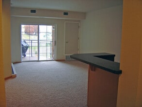 1800 Graham Ave, Unit #325-0 in St. Paul, MN - Building Photo - Building Photo