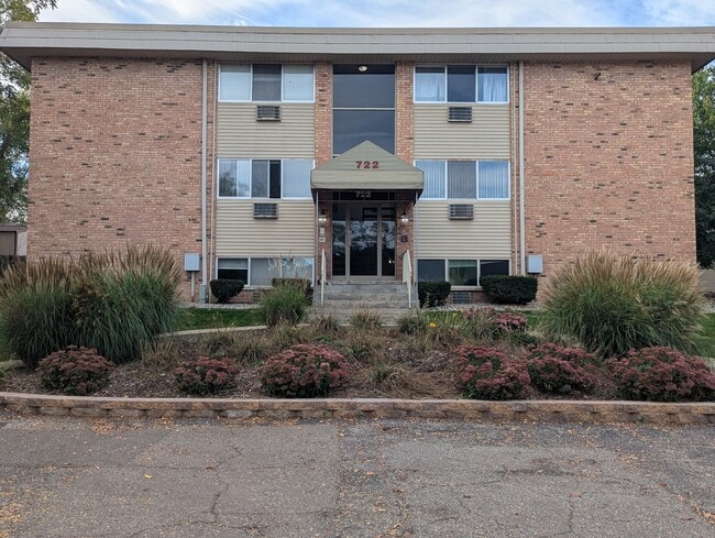 property at 722 W Kilgore Rd