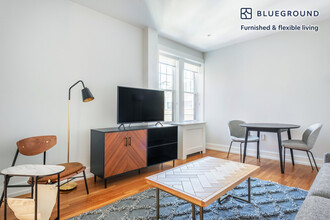 19 Forest St, Unit FL3-ID345 in Cambridge, MA - Foto de edificio - Building Photo