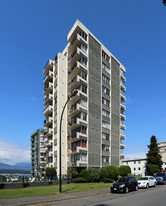 St. Roch Apartments in Vancouver, BC - Building Photo