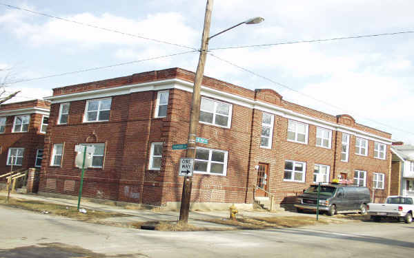 106-112 W 8th Ave in Columbus, OH - Foto de edificio - Building Photo