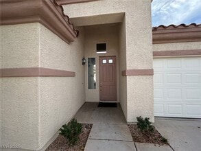 245 Blackstone River Ave in Las Vegas, NV - Building Photo - Building Photo