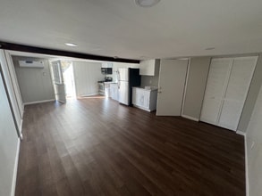 5053 Speedway Rd in North Wilkesboro, NC - Foto de edificio - Building Photo