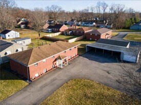 365 Argyle Ave, Unit #4 in Youngstown, OH - Building Photo