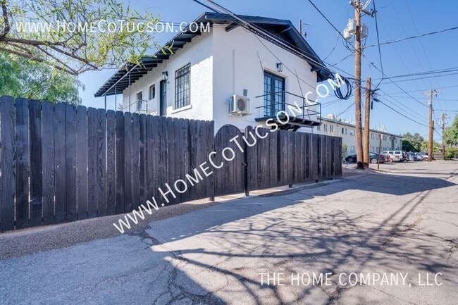 940 E Florita St in Tucson, AZ - Building Photo - Building Photo