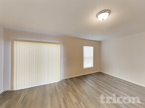 1130 Alloway Ave in Spring Hill, FL - Building Photo - Building Photo