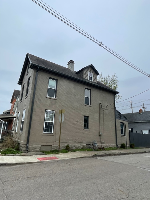 693 Wager St in Columbus, OH - Foto de edificio - Building Photo