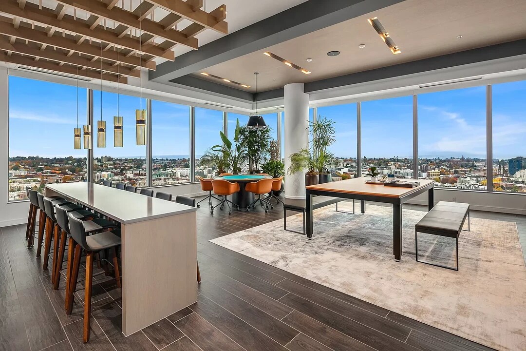 1808 Minor Ave, Unit 908 in Seattle, WA - Building Photo