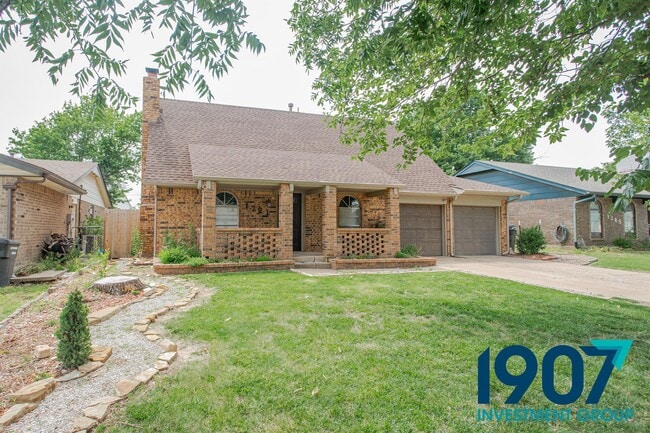 1201 Kings Ct in Moore, OK - Building Photo - Building Photo