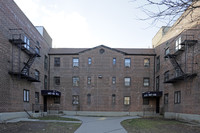 147-08 72nd Rd in Flushing, NY - Foto de edificio - Building Photo