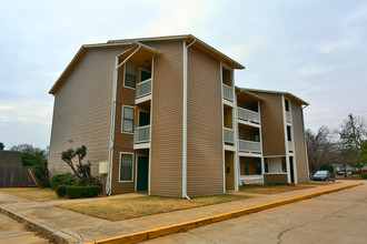 Ann Arbor Condos in Oklahoma City, OK - Building Photo - Building Photo