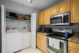 619 E Sheridan St in Dania Beach, FL - Building Photo - Building Photo