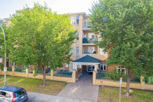 Manchester Place in Calgary, AB - Building Photo