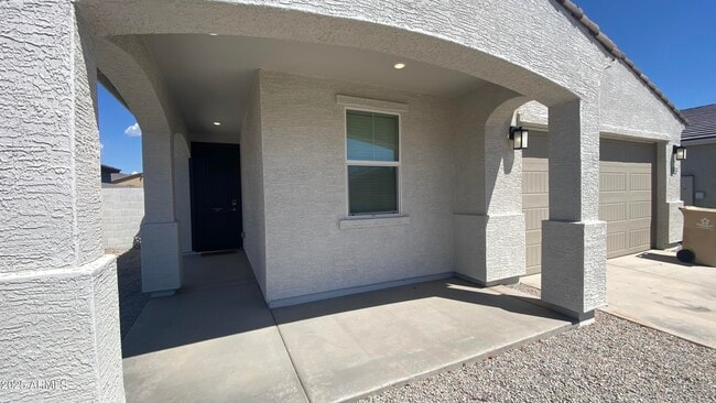 24620 W Mohave St in Buckeye, AZ - Building Photo - Building Photo