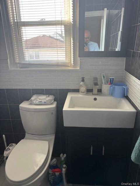 494 Lincoln St in Cedarhurst, NY - Building Photo - Building Photo