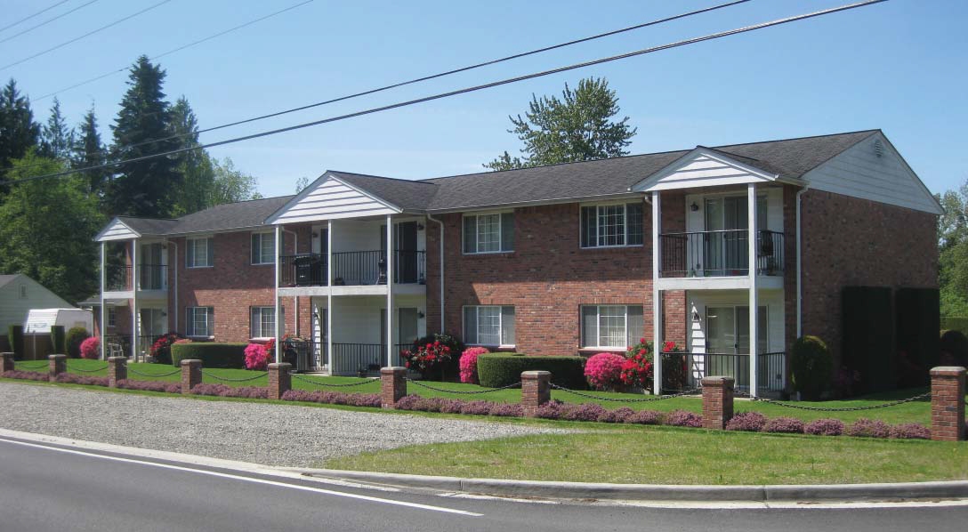 Colonial Apartments in Granite Falls, WA - Building Photo