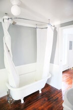 16 Russell Street, Unit 2nd Floor in Saugerties, NY - Building Photo - Building Photo