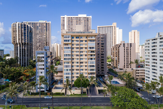 Kealani in Honolulu, HI - Building Photo - Building Photo