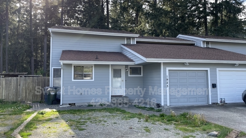 1923 150th St S in Spanaway, WA - Building Photo