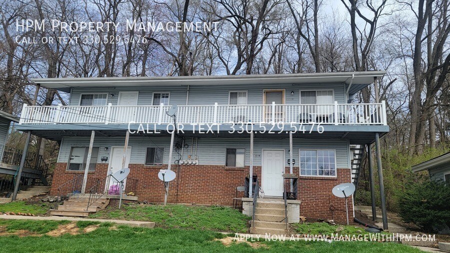2353 Newton St in Akron, OH - Building Photo