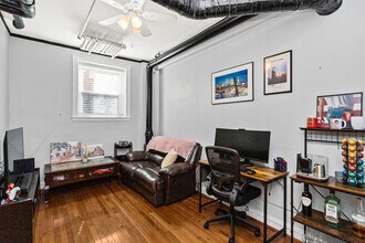 604 W Addison St in Chicago, IL - Building Photo - Building Photo