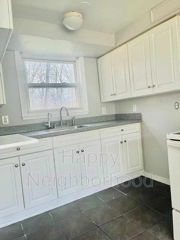 property at 153 N Ridgeland Rd