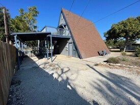 1522 Cattail in Canyon Lake, TX - Building Photo