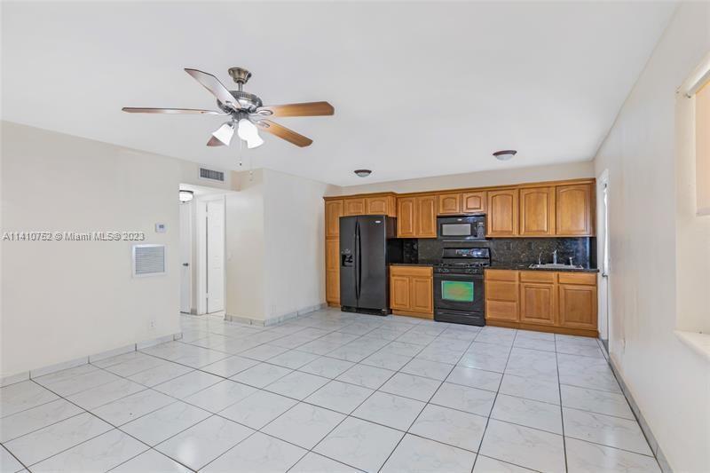 1765 Venice Ln Photo