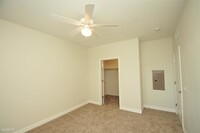 1202 W Whitestone Blvd photo'