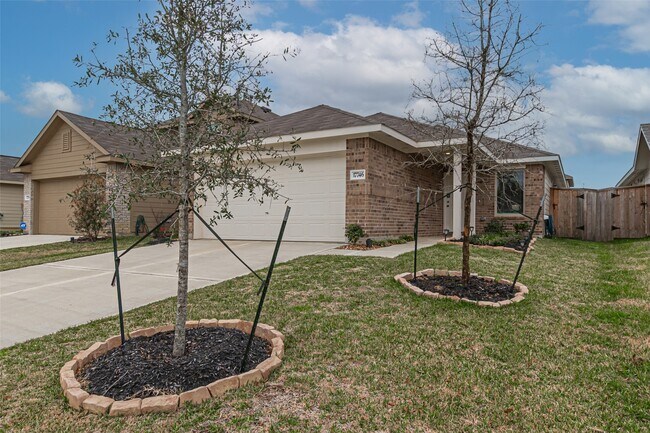 17746 Pemswood Dr in Hockley, TX - Building Photo - Building Photo