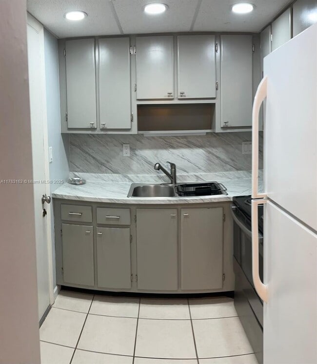 3000 NE 16th Ave in Fort Lauderdale, FL - Building Photo - Building Photo