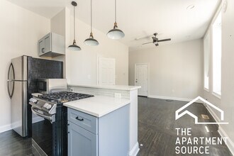 2030 W 23rd St, Unit 6 in Chicago, IL - Building Photo - Building Photo