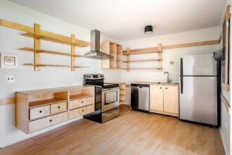 1575 Cherboneau Pl in Detroit, MI - Foto de edificio - Building Photo