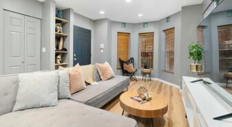 2321 W Harrison St in Chicago, IL - Building Photo