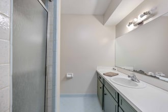 99 Southview Dr in Fortson, GA - Foto de edificio - Building Photo