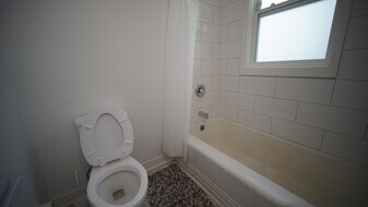 52 Grenfell Ave in St John's, NL - Building Photo