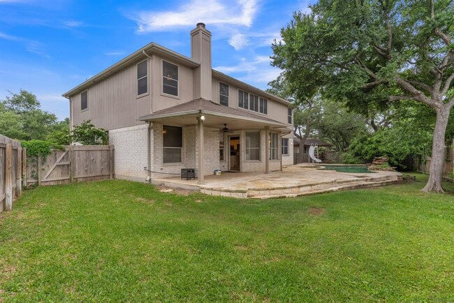 8213 Luling Ln in Austin, TX - Building Photo - Building Photo