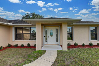 644 SW Violet Ave in Port St. Lucie, FL - Building Photo - Building Photo