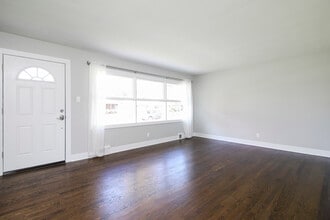 605 N Wille St in Mount Prospect, IL - Building Photo - Building Photo