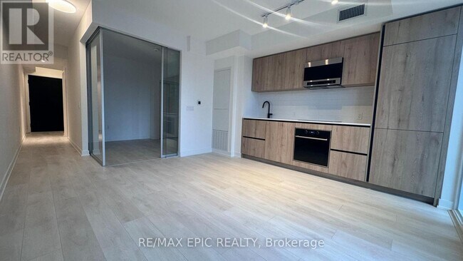 117 Broadway Ave in Toronto, ON - Building Photo - Building Photo