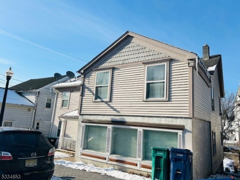 89 Main St in Sussex, NJ - Building Photo