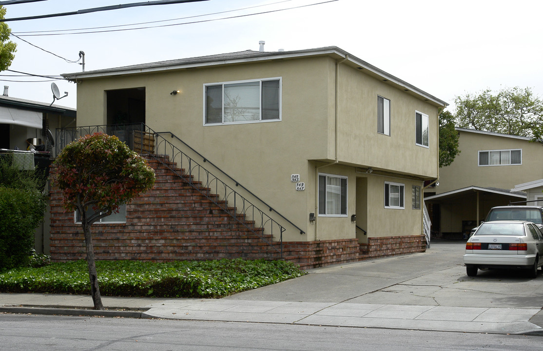 543 Lincoln Ave in Redwood City, CA - Building Photo