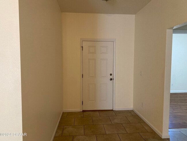 1936 Cove Point Rd in Port Orange, FL - Building Photo - Building Photo