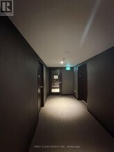 448 Burnhamthorpe Rd W in Mississauga, ON - Building Photo - Building Photo