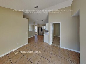 9624 Hollyhill Dr in Orlando, FL - Foto de edificio - Building Photo