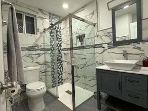 3315 N Jerusalem Rd in Levittown, NY - Building Photo - Building Photo