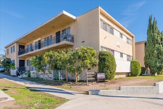 4777 San Vicente Blvd in Los Angeles, CA - Building Photo - Primary Photo