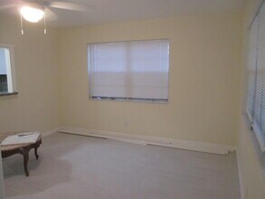 31 Canterbury B in West Palm Beach, FL - Building Photo - Building Photo