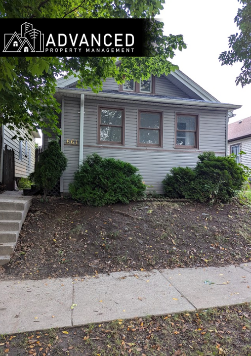 661 S 60th St in Milwaukee, WI - Building Photo