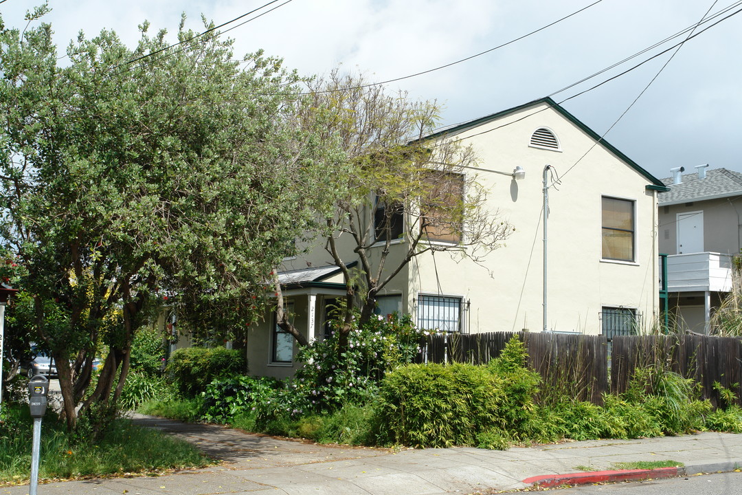 2143 Dwight Way in Berkeley, CA - Building Photo